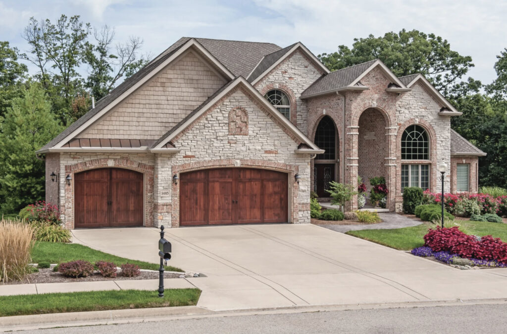 Wood garage door from CHI